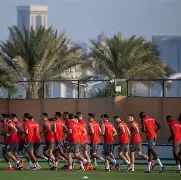 九游电脑版辅助-包含集结日体能课后，利物浦防线松动备战德国杯，信心回归，数据趋势出现新变化的词条