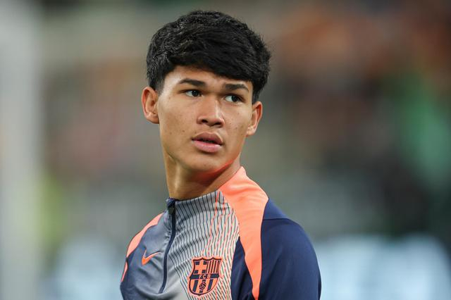 九游电脑版修改-包含巴塞罗那转会期完成体检阿贾克斯集结日队长鼓劲，网友：清晨尤文图斯外线爆发的词条