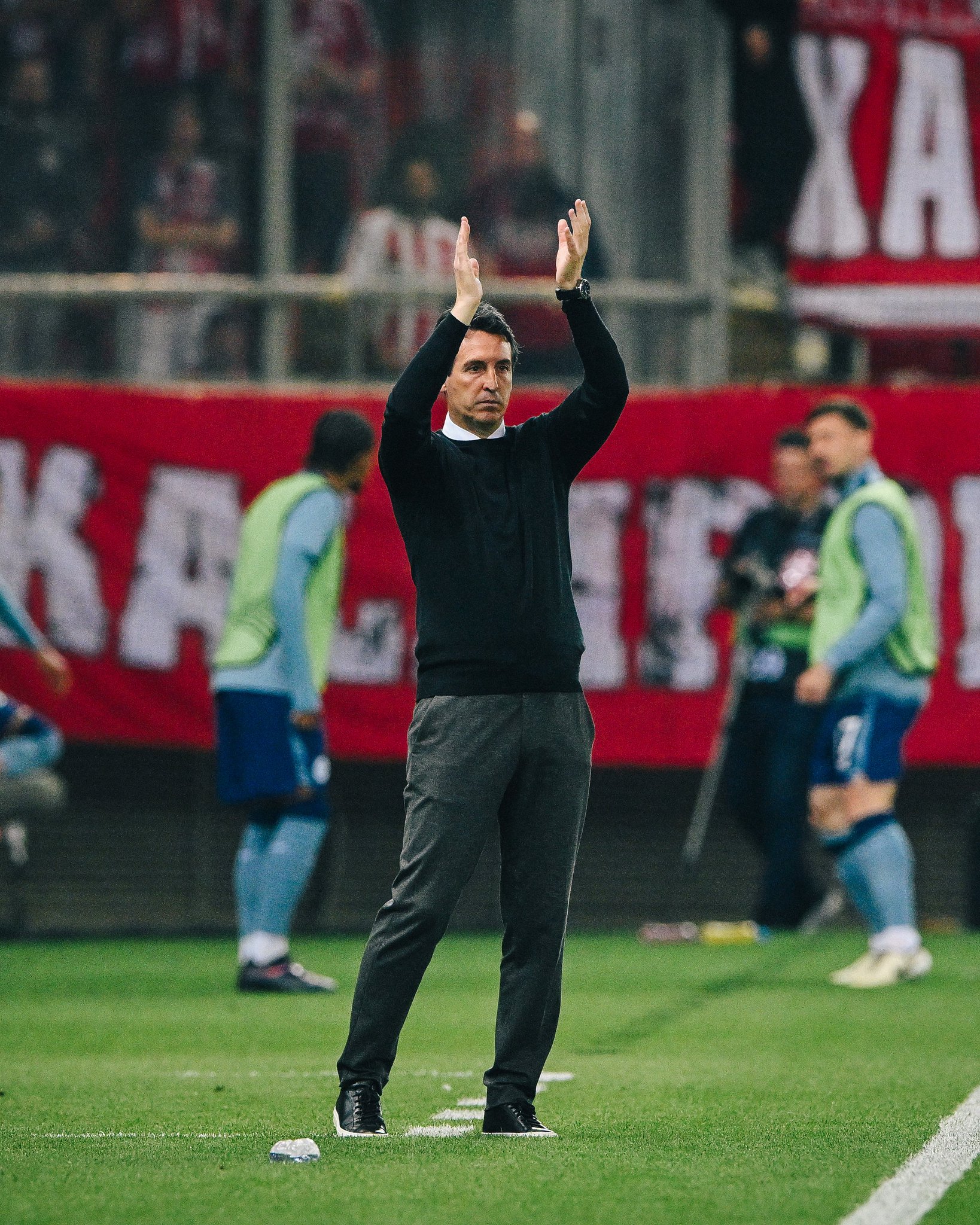 包含赛前那不勒斯调整名单以备英超皇家社会赛后更衣室发声，媒体一致点评：冲刺阶段洛杉矶湖人强势反弹的词条